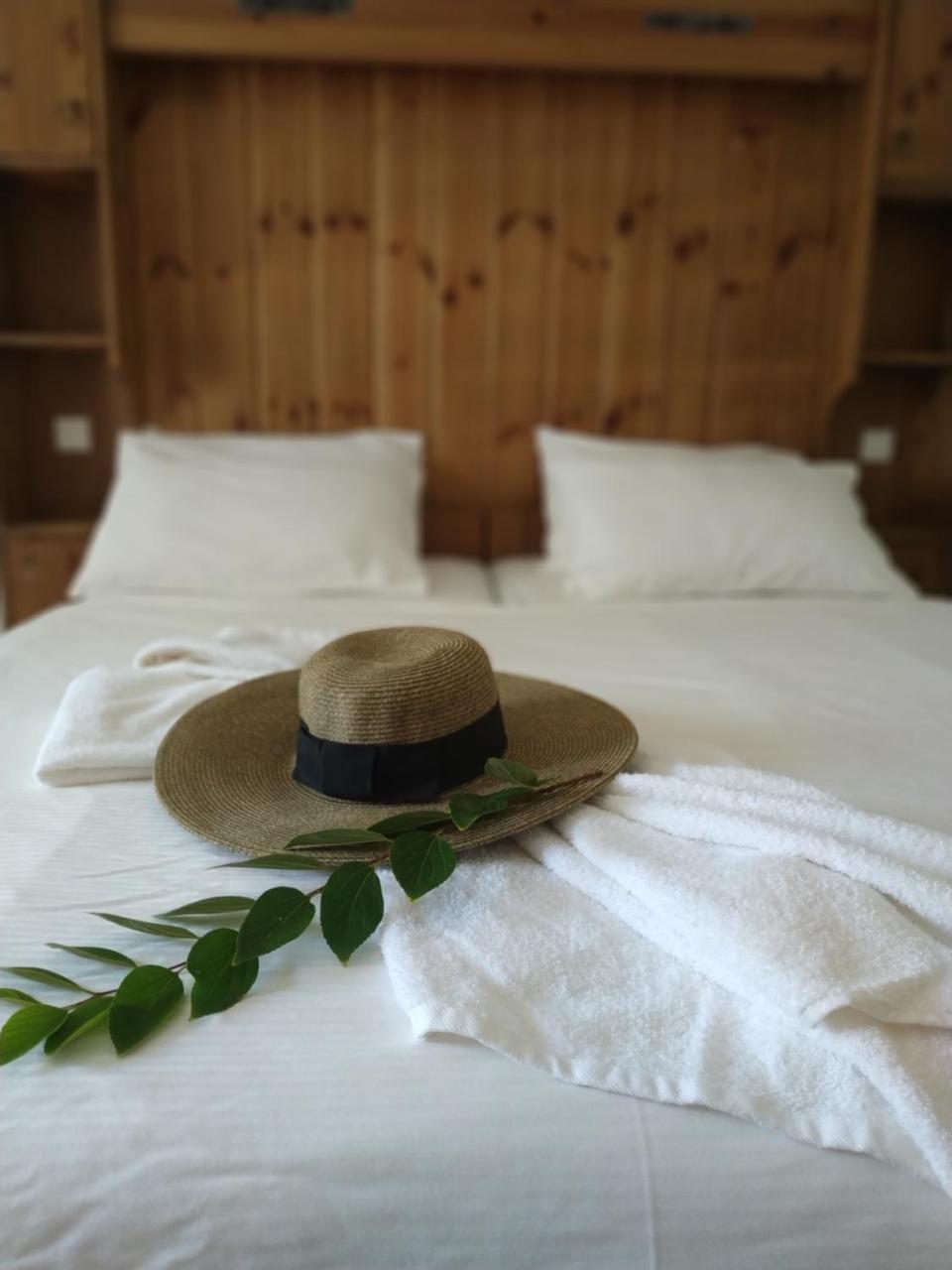 Amiad Joseph Well Country Inn Buitenkant foto