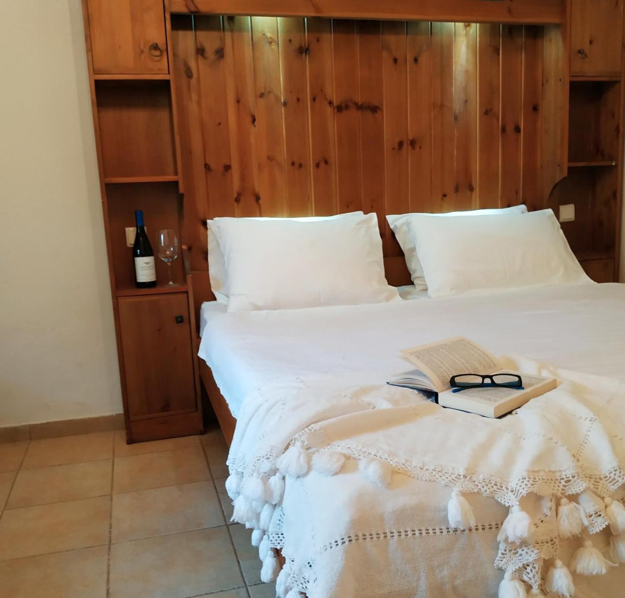 Amiad Joseph Well Country Inn Buitenkant foto